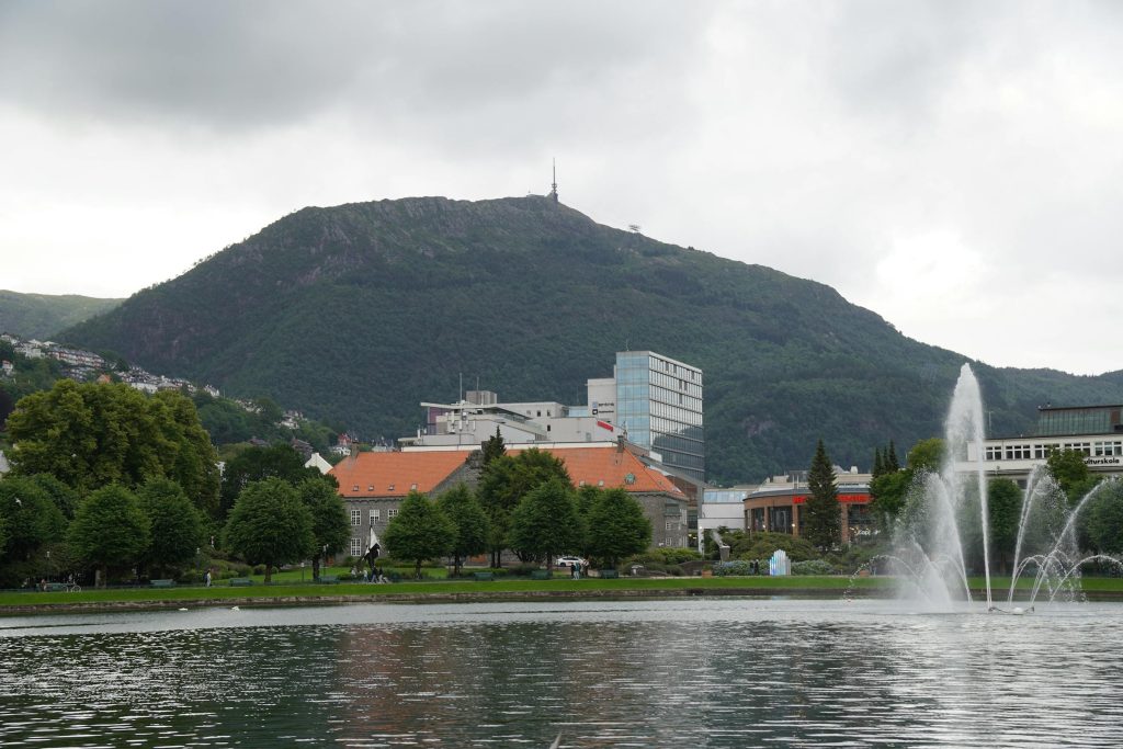 Empréstimos Sem Burocracia na Noruega: Como Escolher o Melhor Banco e Obter Aprovação Rápida com DNB, Nordea e Mais - Solicite seu empréstimo online sem burocracia e com facilidade de aprovação Noruega