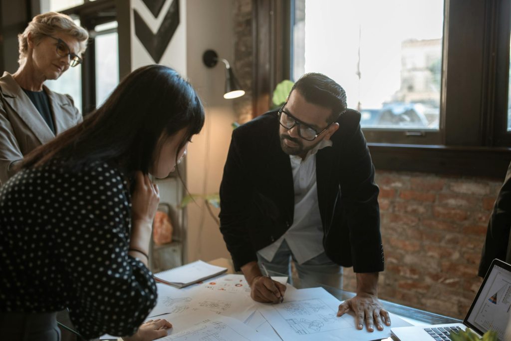 Como Construir uma Carreira de Sucesso em Empresas de Tecnologia em Israel: Oportunidades em Teva, Check Point e Nice Systems - Como solicitar vagas de emprego em Israel