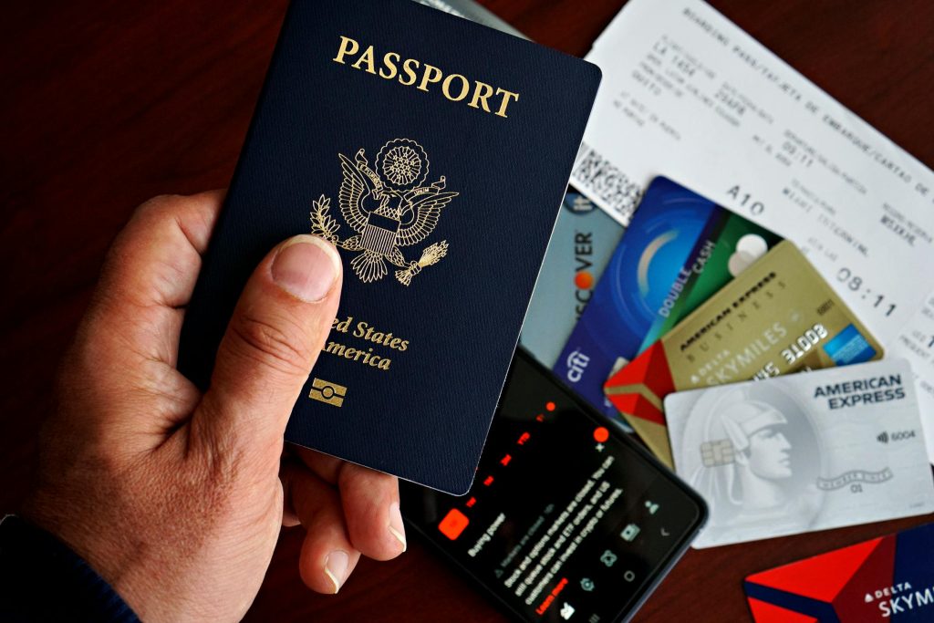 Vantagens e Desvantagens dos Principais Cartões de Crédito no Reino Unido: De HSBC a American Express - Como solicitar cartão de crédito online no Reino Unido?