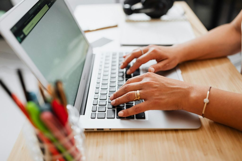 Como Comparar Empréstimos Online: BBVA, Santander e CaixaBank na Espanha - Como solicitar emprestimo online na Espanha?