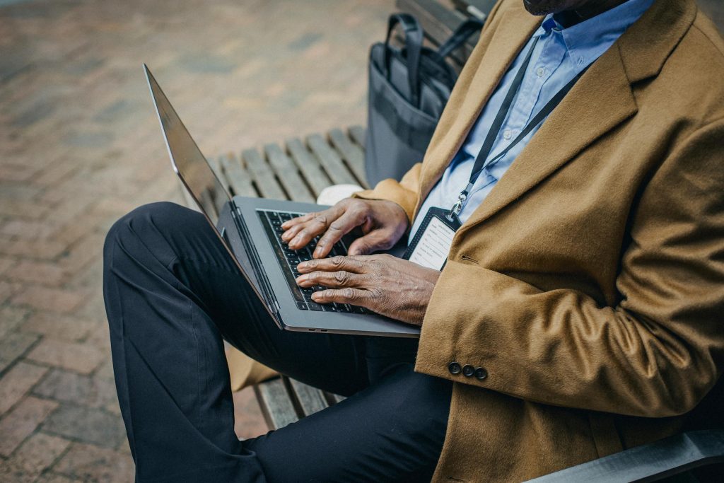 Como Comparar Empréstimos Online: O Guia Completo para Escolher entre Banco Itaú Paraguay e Banco Regional Online - Como solicitar emprestimo onlne no Paraguai?