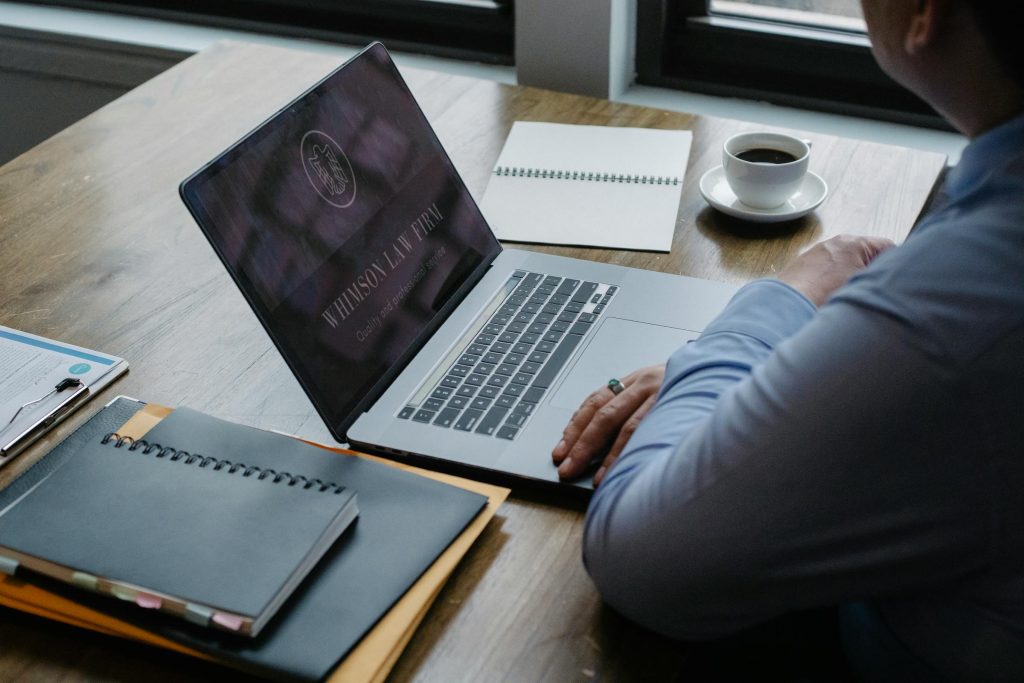 Empréstimos Online no Reino Unido: Como Escolher entre Zopa, Monzo e Outros Gigantes Financeiros - Como solicitar emprestimo online no Reino Unido?
