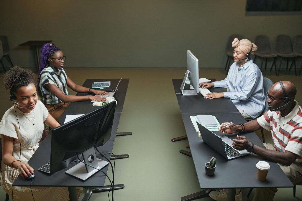 Mercado de Trabalho na Arábia Saudita: Perspectivas de Emprego em Indústrias como Telecomunicações e Saúde - Melhores oportunidades de emprego na Arabia Saudita