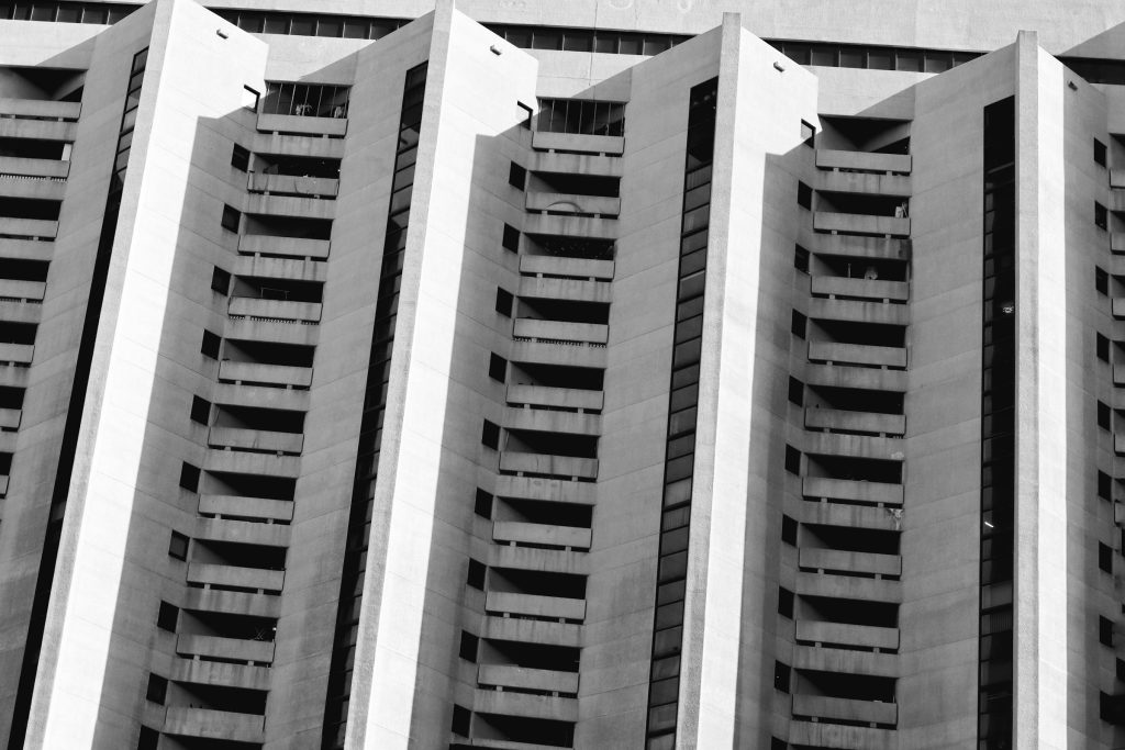 Navigating the Maze of Work Visa Financing: Insights from Emirates NBD to Dubai Islamic Bank - empréstimo com visto de trabalho UAE